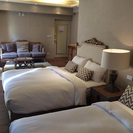 Chihpen Hotel Royal Kingdom Wenquan Bagian luar foto