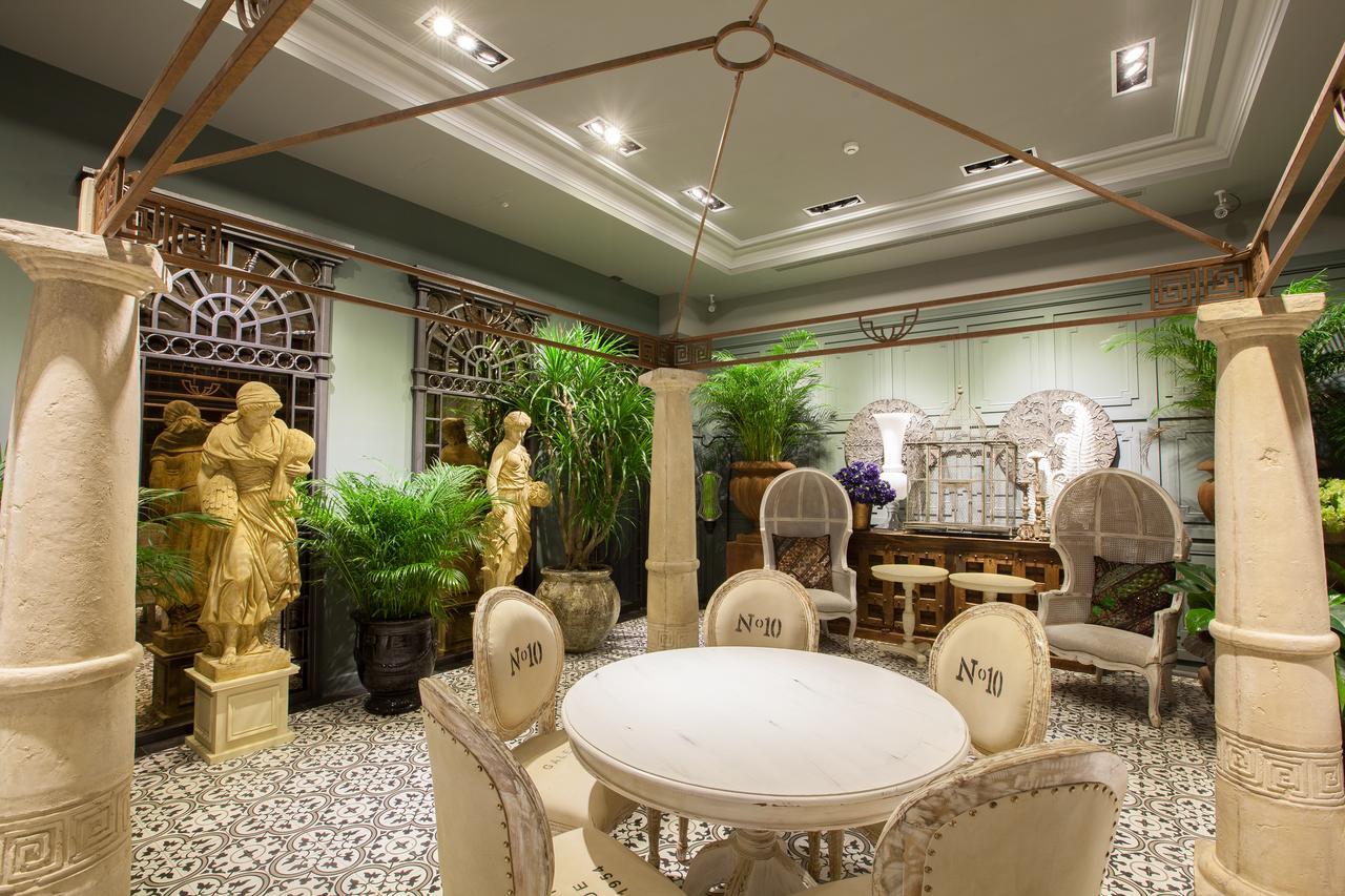 Chihpen Hotel Royal Kingdom Wenquan Bagian luar foto